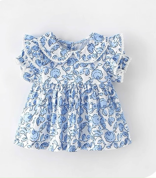 Голубая рубашка для девочки в цветочек