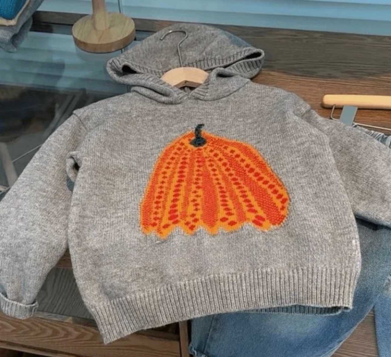 Свитер детский